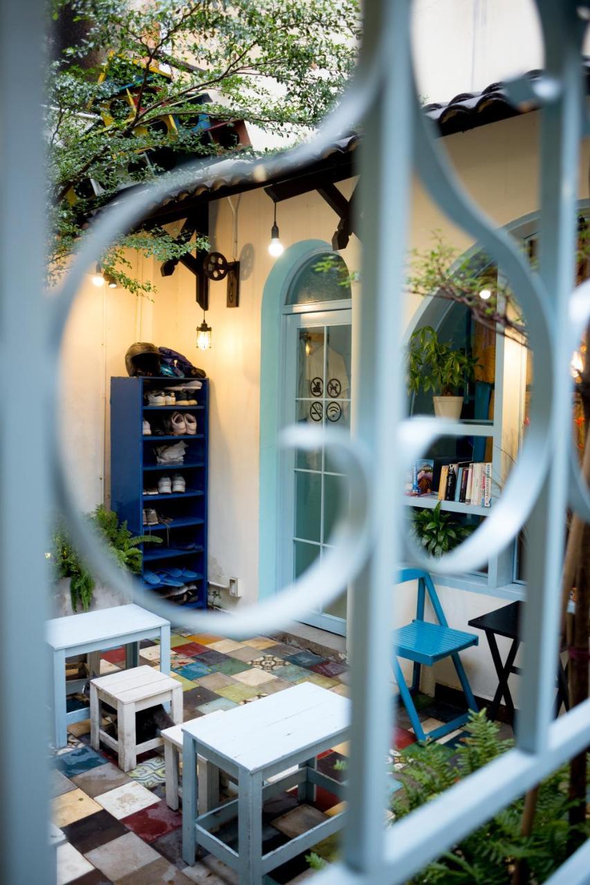 Kha Hostel & Cafe Hô Chi Minh-Ville Extérieur photo